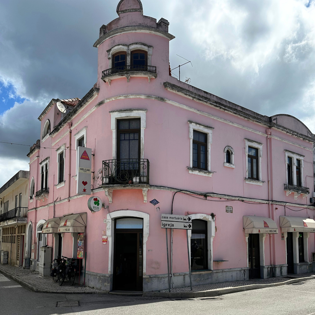 Caf&eacute; Helcar